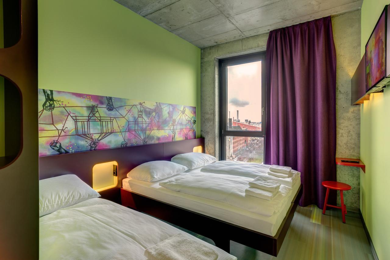 Meininger Hotel Berlin East Side Gallery Екстериор снимка