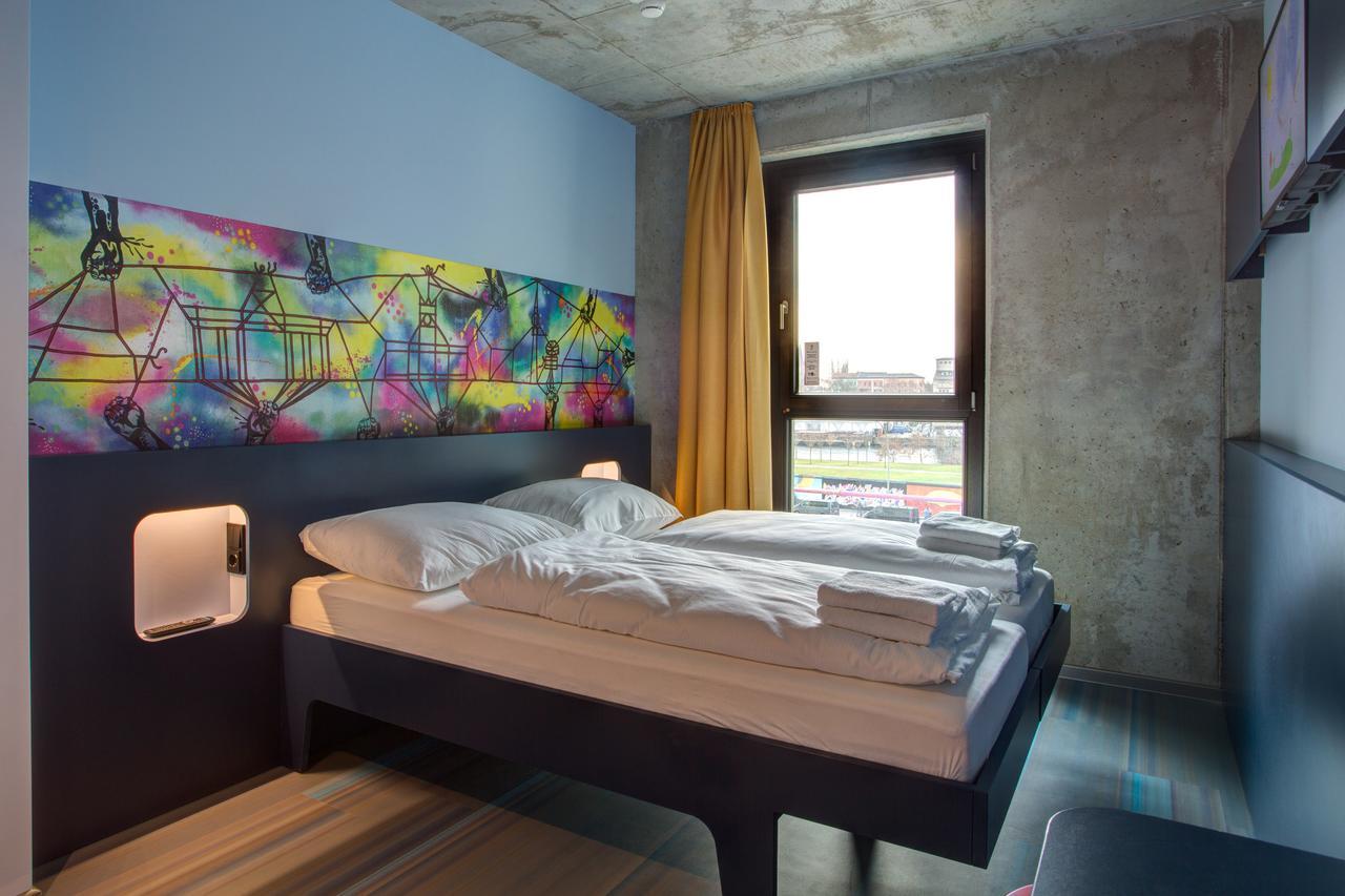 Meininger Hotel Berlin East Side Gallery Екстериор снимка